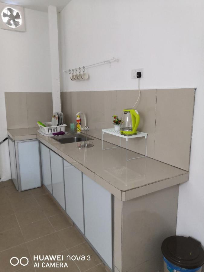 Abah 2 Room Homestay Pasir Gudang Dış mekan fotoğraf